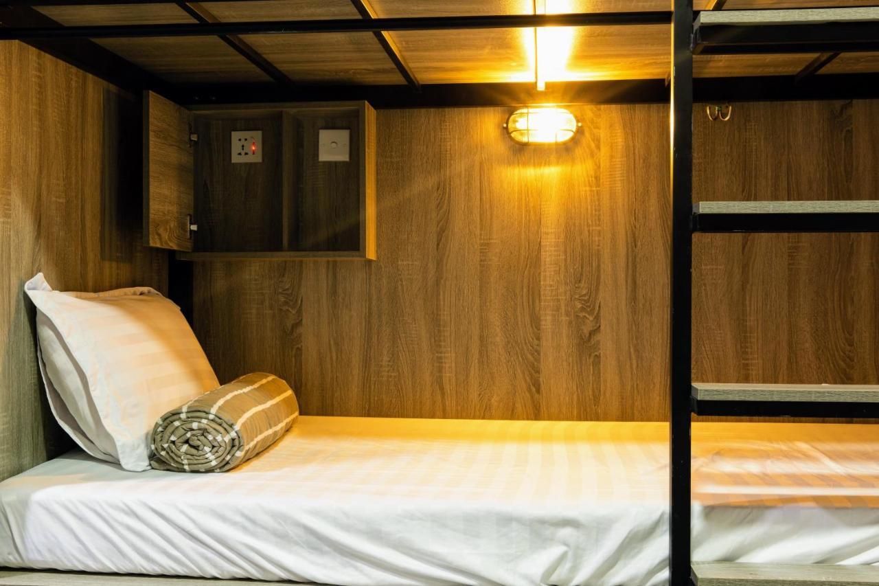 Hostel Base Backpackers